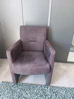 Stoere bruine fauteuil met wieltjes, Ophalen, Zo goed als nieuw
