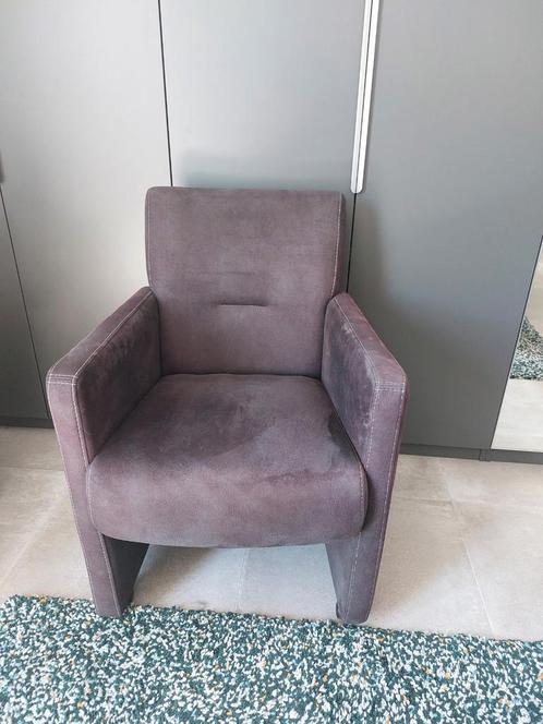 Stoere bruine fauteuil met wieltjes, Huis en Inrichting, Fauteuils, Zo goed als nieuw, Ophalen