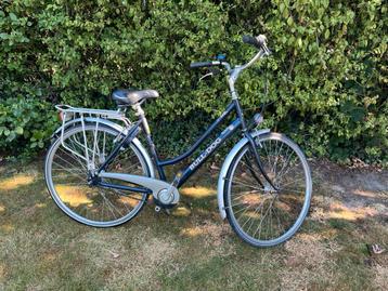 Mooie damesfiets Bull-Dog beschikbaar voor biedingen