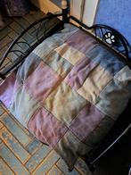 lit ,panier chiens et bols, Enlèvement, Utilisé