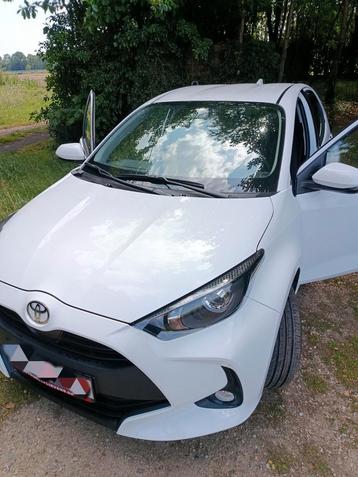 Toyota Yaris Hybrid 1/6/2024 Dynamic 4.820 km  beschikbaar voor biedingen