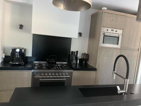 Moderne greeploze eilandkeuken in houtkleur GEDEMONTEERD, Huis en Inrichting, Keuken | Complete keukens, Zo goed als nieuw, Overige typen