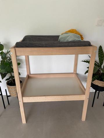 Verzorgtafel - Ikea beschikbaar voor biedingen