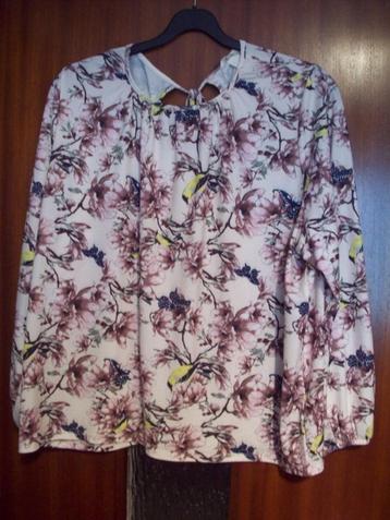 Blouse beschikbaar voor biedingen