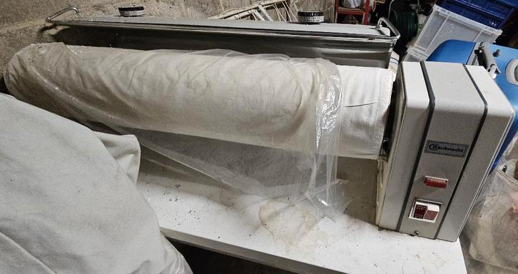 machine à repasser, Electroménager, Fers à repasser & Planches à repasser, Utilisé, Enlèvement