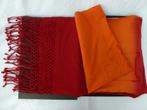 Delvaux echarpe etole sunset (oranje) en rood 100 % cachemir, Kleding | Dames, Delvaux, Ophalen of Verzenden, Nieuw, Sjaal