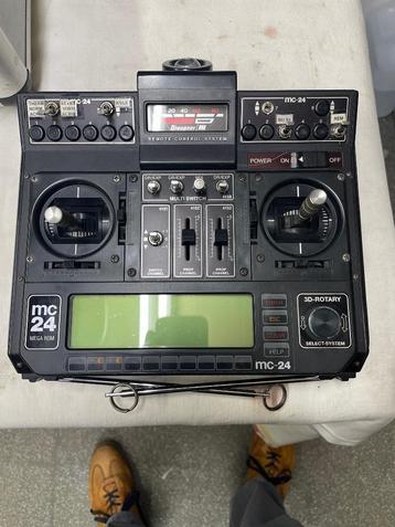 Zender Graupner MC 24 omgebouwd op 2.4 MHZ beschikbaar voor biedingen