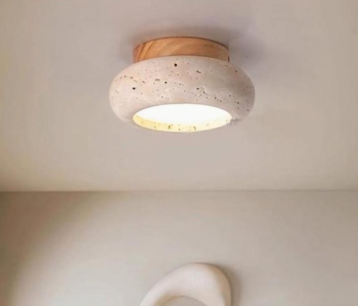 2 nieuwe lampen in Travertin, Huis en Inrichting, Lampen | Plafondlampen, Nieuw, Hout, Overige materialen, Ophalen of Verzenden