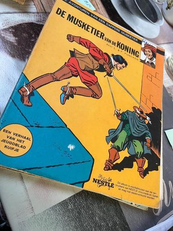4 afzonderlijke strips 1966 beschikbaar voor biedingen