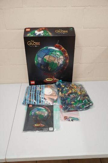 LEGO 21332 - The Globe beschikbaar voor biedingen