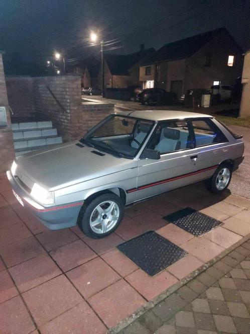 Rnault 11TC, Auto's, Renault, Particulier, Overige modellen, Benzine, Euro 1, Coupé, 3 deurs, Handgeschakeld, Zilver of Grijs