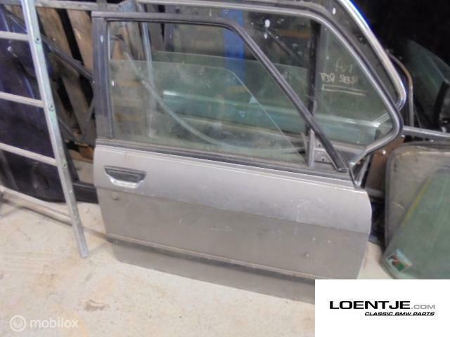 Deur rechts voor bmw e28 535i 528i 525i 520i 518i, Auto-onderdelen, Carrosserie, Deur, BMW, Gebruikt, Ophalen of Verzenden