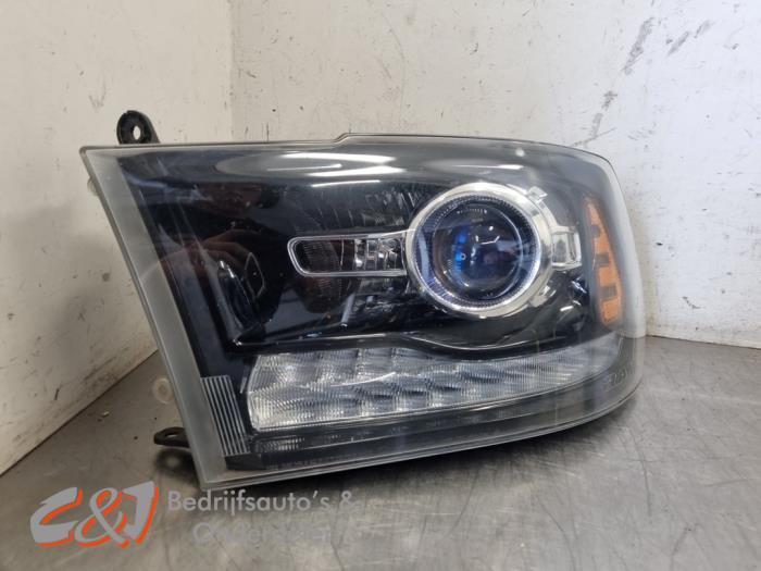Koplamp links van een Dodge RAM, Auto-onderdelen, Verlichting, Dodge, Gebruikt, 3 maanden garantie, Ophalen of Verzenden