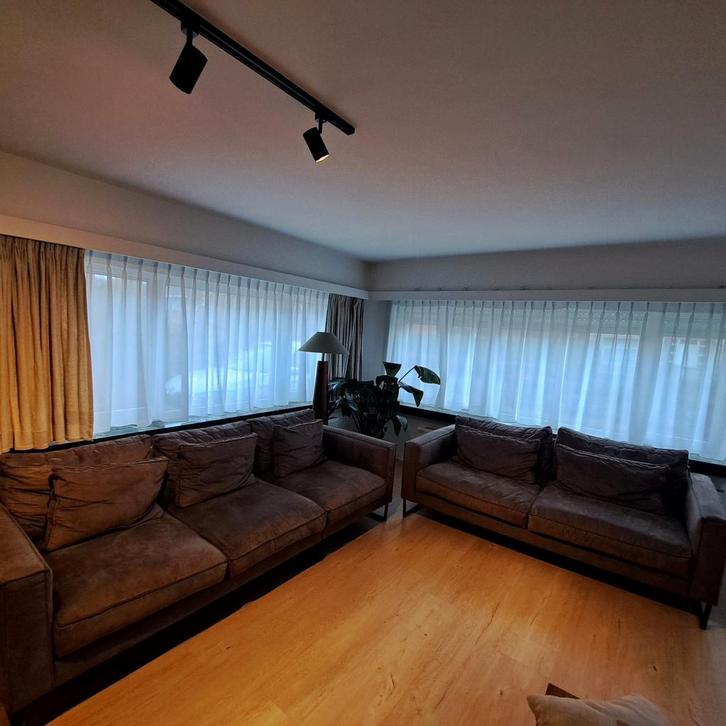 Mooi groot salon, taupe/donkergrijs., Huis en Inrichting, Zetels | Complete zithoeken, Zo goed als nieuw, Stof, Ophalen