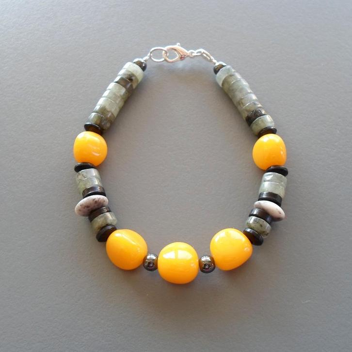 Nieuwe armband voor dames of heren in labradorieten Surfer, Handtassen en Accessoires, Armbanden, Nieuw, Zilver, Geel, Met bedels of kralen