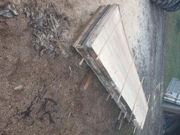 Tafelbladen boomstam blad tafelblad  verschillende houtsoort beschikbaar voor biedingen