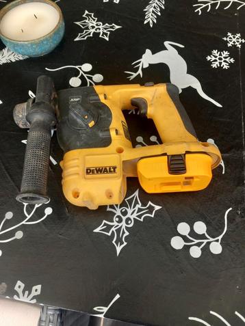 Dewalt  boorhamer, Ophalen