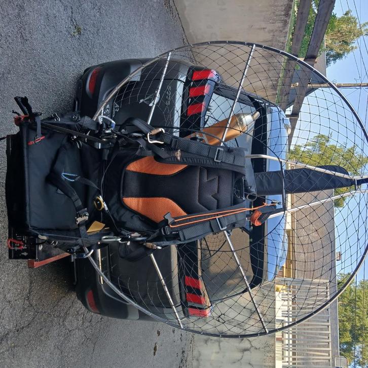 Paramoteur et voile ., Sport en Fitness, Zweefvliegen en Paragliding, Zo goed als nieuw, Paramotor, Gemotoriseerd, Ophalen