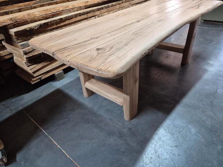 Massief eiken boomstamtafel tuintafel kloostertafel, Huis en Inrichting, Tafels | Eettafels, Ophalen