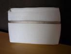 Ecru-wit linnen toilettas van Clarins met taupe glinstering, Enlèvement ou Envoi