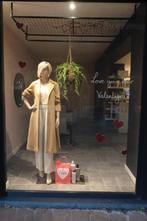 Etalagepop  met lang Blonde pruik, Diversen, Ophalen