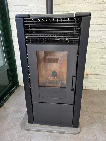 Ravelli Ecoteck R120 12kw pelletkachel  beschikbaar voor biedingen