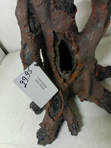 A vendre racine en résine, non toxic ,belle imitation  beschikbaar voor biedingen