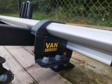 Dakdrager Van Guard beschikbaar voor biedingen