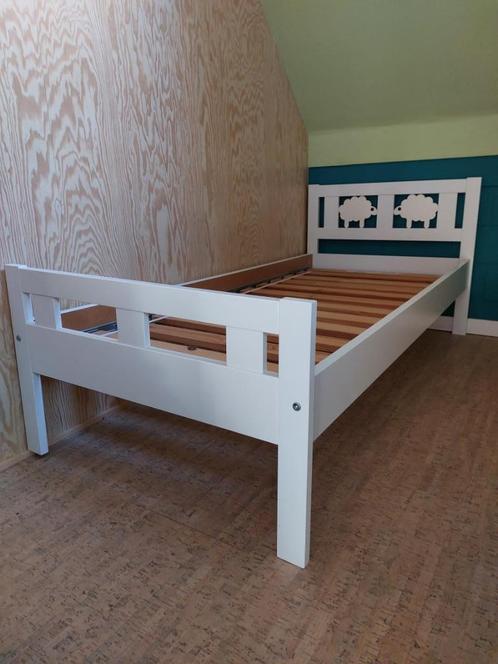Peuterbed Ikea, Kinderen en Baby's, Kinderkamer | Bedden, Zo goed als nieuw, Lattenbodem, Ophalen