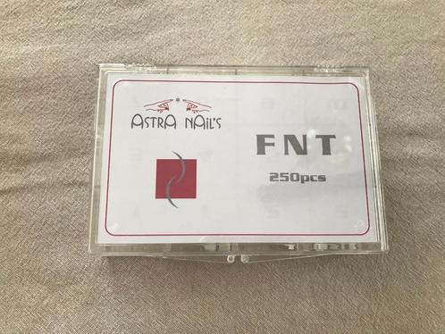 Tips FNT blanc Astra Nails 111pc, Handtassen en Accessoires, Uiterlijk | Lichaamsverzorging, Zo goed als nieuw, Overige typen