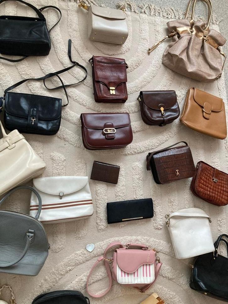 Vintage dassen, riemen en handtassen, Handtassen en Accessoires, Tassen | Damestassen, Zo goed als nieuw, Handtas, Ophalen