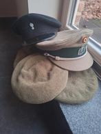 Lot hoofddeksels, Verzamelen, Ophalen