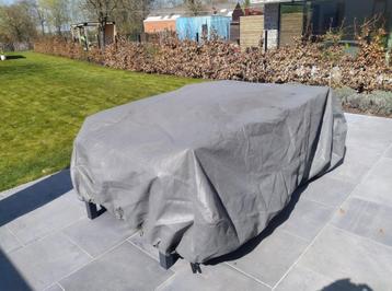 Afdekzeil voor tuinmeubelen beschikbaar voor biedingen