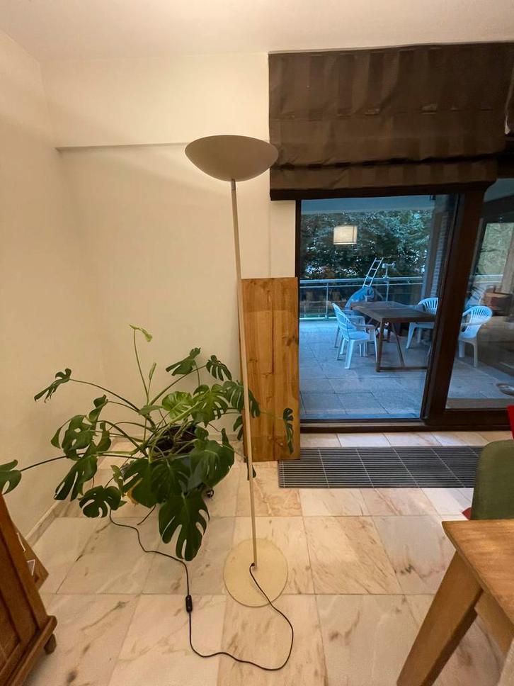 Lampe sur pied beige, Huis en Inrichting, Lampen | Vloerlampen, Gebruikt, 150 tot 200 cm, Ophalen