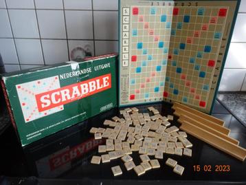 Spears Games 'Scrabble',houten blokjes en houders!! Vintage!