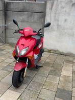 Honda X8RS 2 takt b klasse moet snel weg, Fietsen en Brommers, Brommers | Honda, Ophalen, Overige modellen, 50 cc, Klasse B (45 km/u)