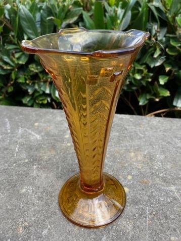 ART DECO VAAS CZECHOSLOVAKIA beschikbaar voor biedingen