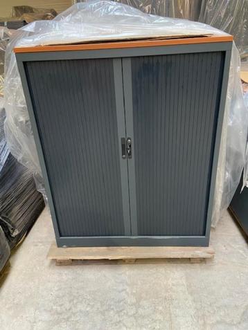 50 st BUREELKAST DIVERSE MATEN beschikbaar voor biedingen