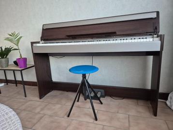 Piano numérique Yamaha YDP S30 avec tabouret et manuels, Autres couleurs, Comme neuf, Digital, Enlèvement