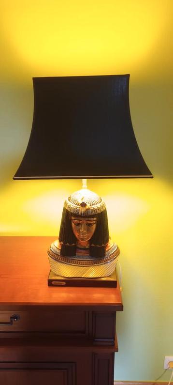 Unieke Tafellamp met Egyptisch Beeld – Luxueus en Sfeervol! beschikbaar voor biedingen