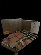 Burberry sjaal, Enlèvement ou Envoi, Neuf, Taille 42/44 (L), Écharpe