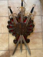 Decoratief wapenschild met 3 zwaarden – Toledo, Spain, Ophalen