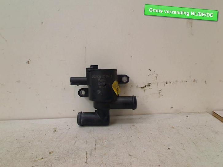 MAGNEETKLEP WATERPOMP E-Tron Golf VII (AUA) (5Q0122096S), Auto-onderdelen, Airco en Verwarming, Volkswagen, Gebruikt