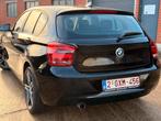 BMW 1 SERIE ✅116iA AUTOMAAT AIRCO CARPLAY SPORTLINE BENZINE, Auto's, Euro 5, Zwart, 4 cilinders, Zwart