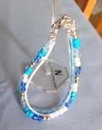 Te koop: Uniek! Set van drie mooie licht blauwe armbandjes., Bijoux, Sacs & Beauté, Bracelets, Bleu, Autres matériaux, Enlèvement ou Envoi