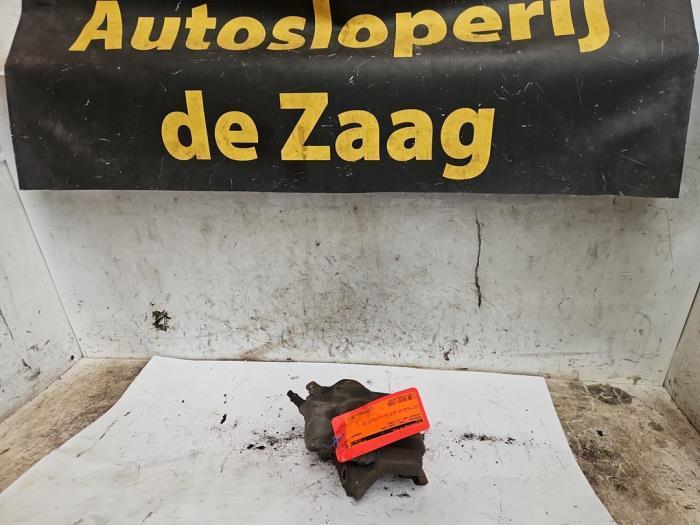 Etrier de frein (pince) avant gauche d'un Peugeot 406, Autos : Pièces & Accessoires, Freins & Transmission, Peugeot, Utilisé, 3 mois de garantie