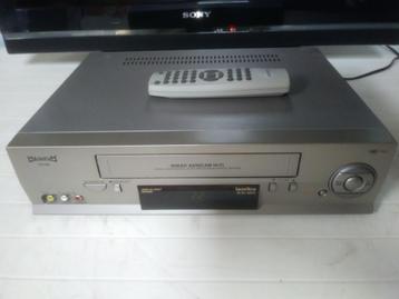 Magnum VCR5500 Enregistreur vidéo stéréo HiFi à 6 têtes