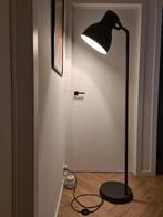 IKEA Hektar staande lamp zwart/donkergrijs, Huis en Inrichting, Ophalen, Zo goed als nieuw, Metaal, 150 tot 200 cm