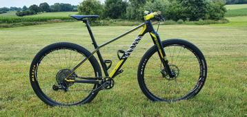 Canyon Exceed CF SLX beschikbaar voor biedingen