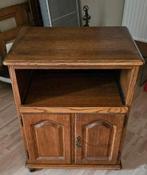Eiken TV kast op wieltjes  Hoogte 82 cm breedte 65cm, Huis en Inrichting, Ophalen, Eikenhout, 50 tot 100 cm, Minder dan 100 cm